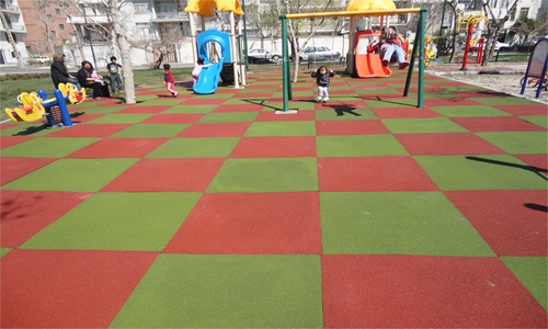 کفپوش زمین بازی کودکان